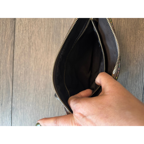 Kendra Scott Metallic Woven Wristlet Detachable Strap Purse Dark Iridescent OS - Picture 12 of 15